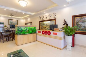 Exterior - OYO 383 Luxury Airport Hotel & Spa (Hanoi)