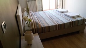 Free minibar, desk, free cribs/infant beds, rollaway beds