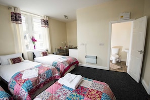 Executive Studio, Multiple Beds | Bathroom | Shower, free toiletries, hair dryer, towels