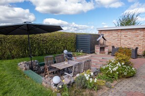 Unclassified image, 5 of 24, button