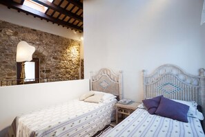 Villa, 3 Bedrooms | 3 bedrooms, iron/ironing board, free WiFi, bed sheets - Baglio Maranzano - Marietta (Buseto Palizzolo)
