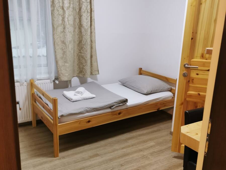 Habitación individual | Wifi gratis y ropa de cama