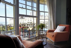 1 bedroom, premium bedding, pillowtop beds, minibar