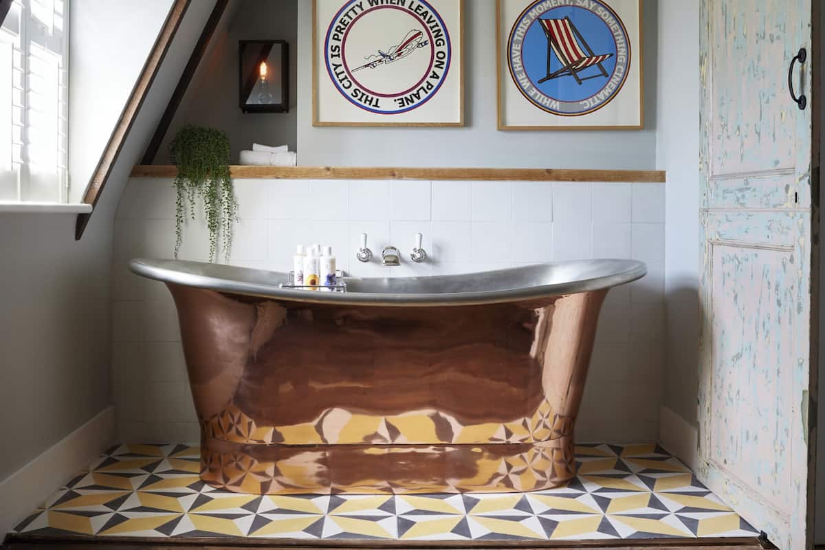 luxury double room, sea view | bathroom | eco-friendly toiletries, hair dryer, bathrobes, towels