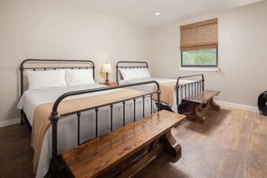 8 bedrooms, iron/ironing board, free WiFi, bed sheets