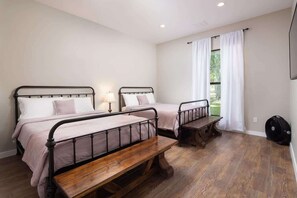 8 habitaciones, tabla de planchar con plancha y wifi gratis 