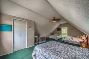 1 bedroom, free WiFi, bed sheets - CL 1105C A Shore Thing (Canyon Lake)