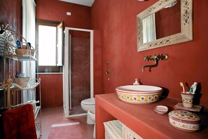 Vila, 3 kamar tidur | Kamar mandi | Shower, pancuran hujan, pengering rambut, dan kloset