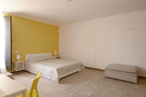 Desk, free WiFi, bed sheets