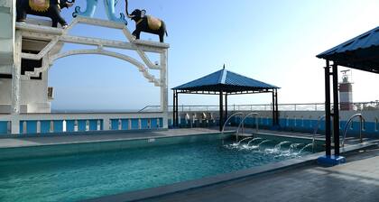 Tri Sea Hotel