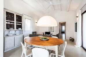 Essbereich im Zimmer