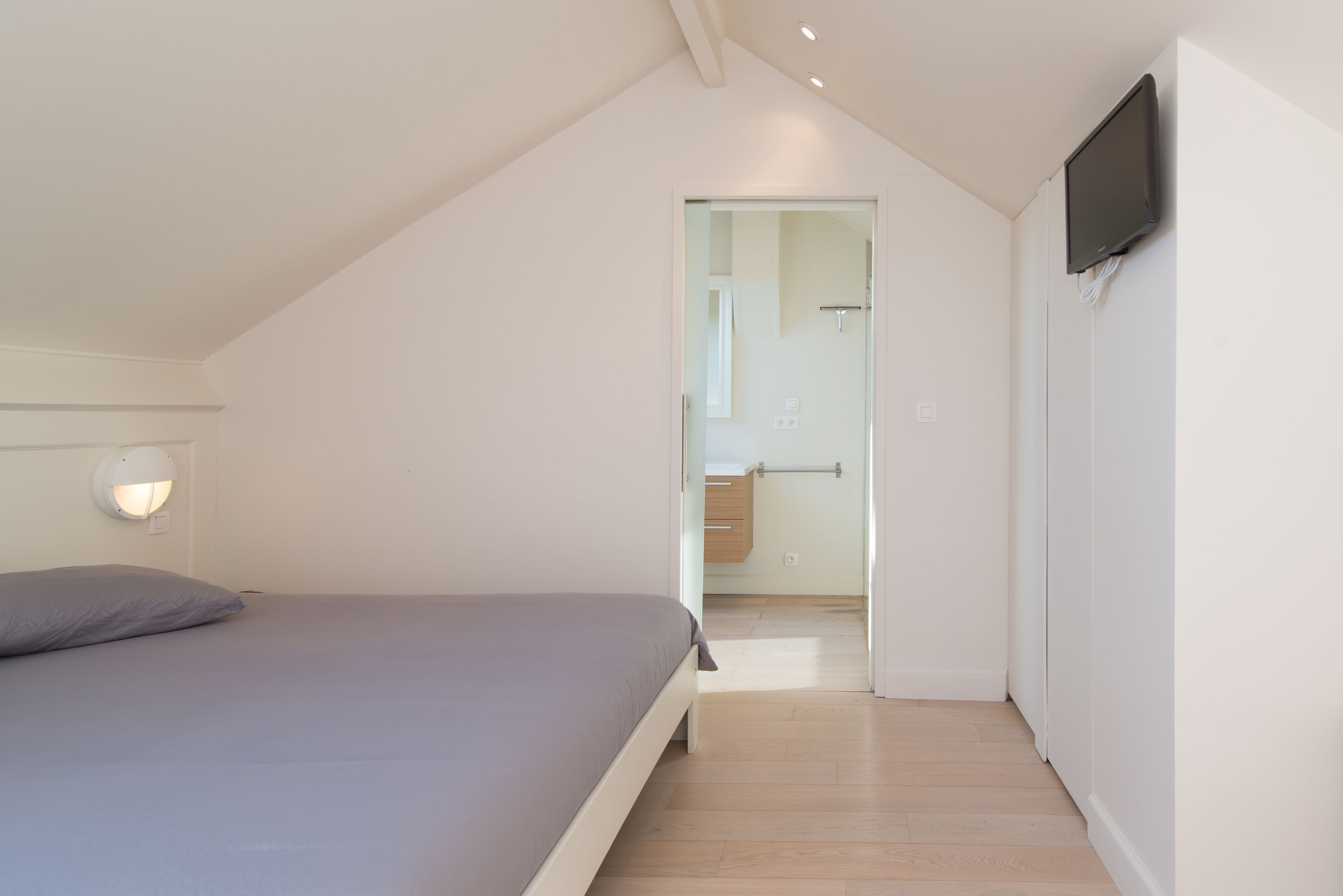 Comfort appartement | Luxe beddengoed, geluiddichte muren, gratis wifi, beddengoed