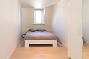 Comfort Apartment | Premium bedding, soundproofing, free WiFi, bed sheets