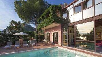 Außenpool (je nach Saison geöffnet)