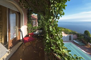 Villa Club, 5 camere da letto | Vista balcone