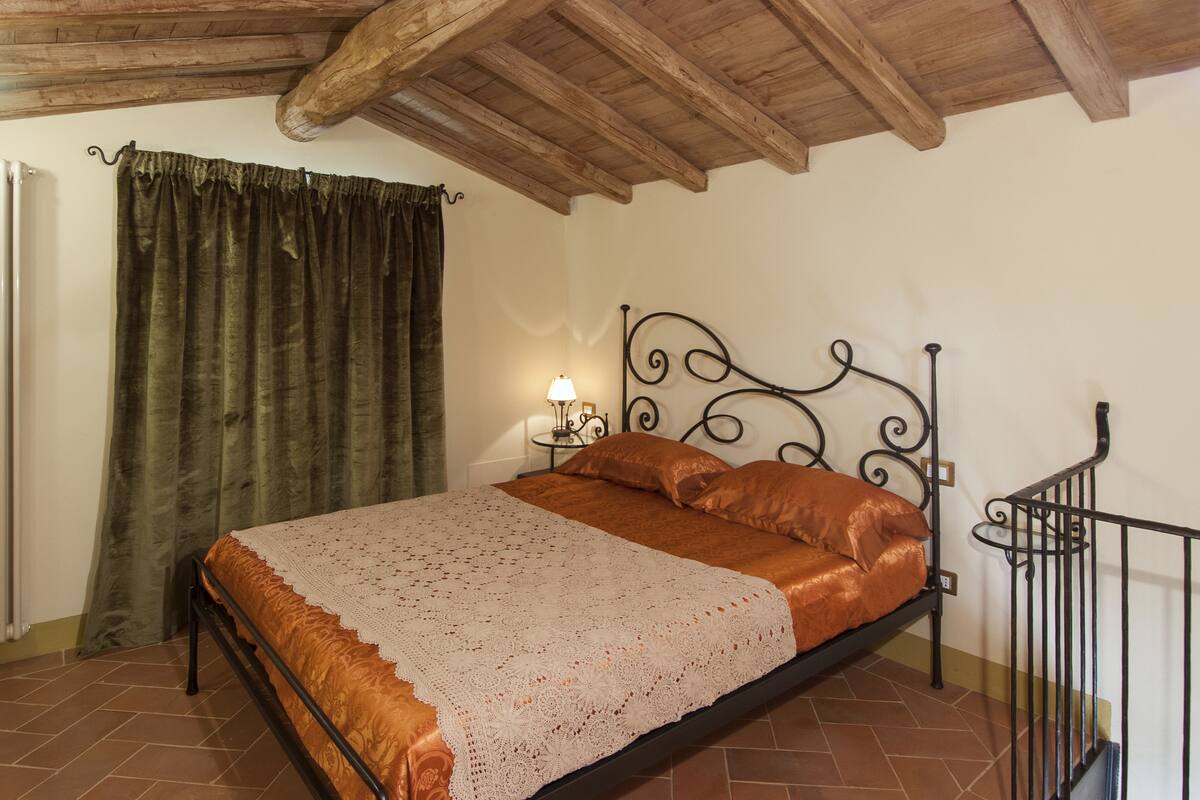 Chalet, 2 habitaciones, en edificio contiguo (Michelangelo) | Cortinas blackout, insonorización, wifi gratis y ropa de cama
