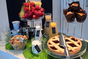 Daily continental breakfast for a fee - Home BB Milano (Milan)