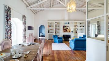 Biệt thự, 4 phòng ngủ | Khu vực ăn uống tại phòng