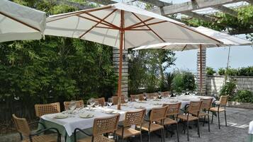 Ristorazione all'aperto