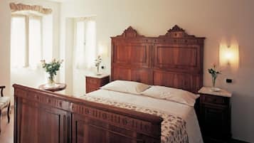 Camera doppia | Una cassaforte in camera, lenzuola