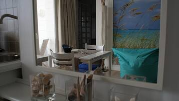 Wi-Fi de cortesia, roupa de cama