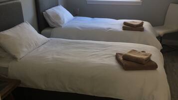 Iron/ironing board, free WiFi, bed sheets