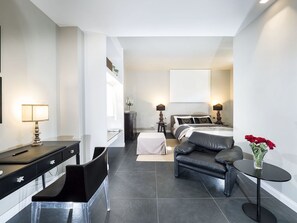 Villa, 4 Bedrooms | 4 bedrooms, in-room safe, iron/ironing board, free WiFi - Profumo d'Oriente (Syracuse)