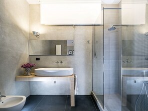 Bathroom - Profumo d'Oriente (Syracuse)