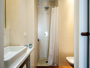 Villa, 2 Schlafzimmer | Badezimmer | Dusche, Regendusche, Haartrockner, Bidet