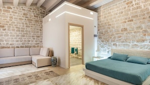 4 habitaciones, tabla de planchar con plancha y wifi gratis 
