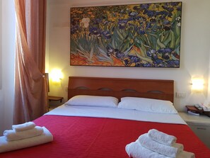 Basic Double Room | Desk, iron/ironing board, free WiFi, bed sheets