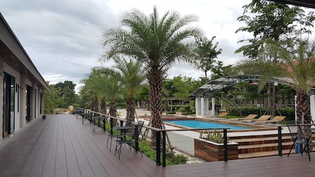 Terrace/patio. Ingaun Resort