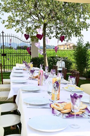 Espace banquet en plein air