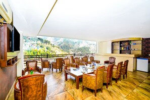 Dining - The Vaikunth (Dharamshala)