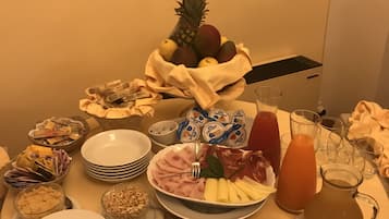 Tägliches inbegriffenes Frühstücksbuffet