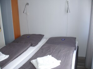 12 bedrooms, individually decorated, desk, blackout curtains - City-Pension-Dortmund (Dortmund)