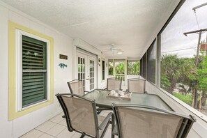 Outdoor dining - Dreamscape: North End Pool Home, 2 Blocks to Beach by Anna Maria Life Vacation Rentals (Anna Maria)