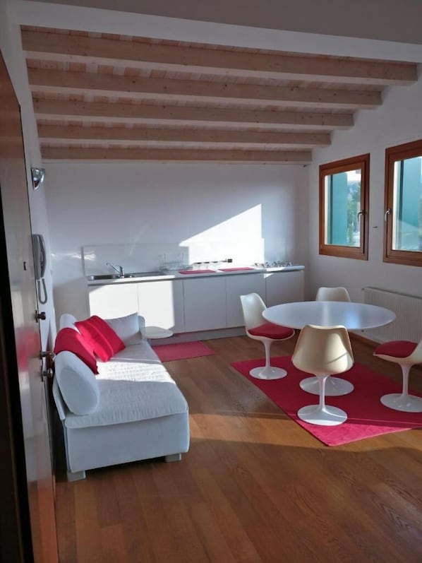 Penthouse | In-room dining - Oleaclub Locazione Turistica (Maser)