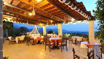 Terrasse/gårdhave