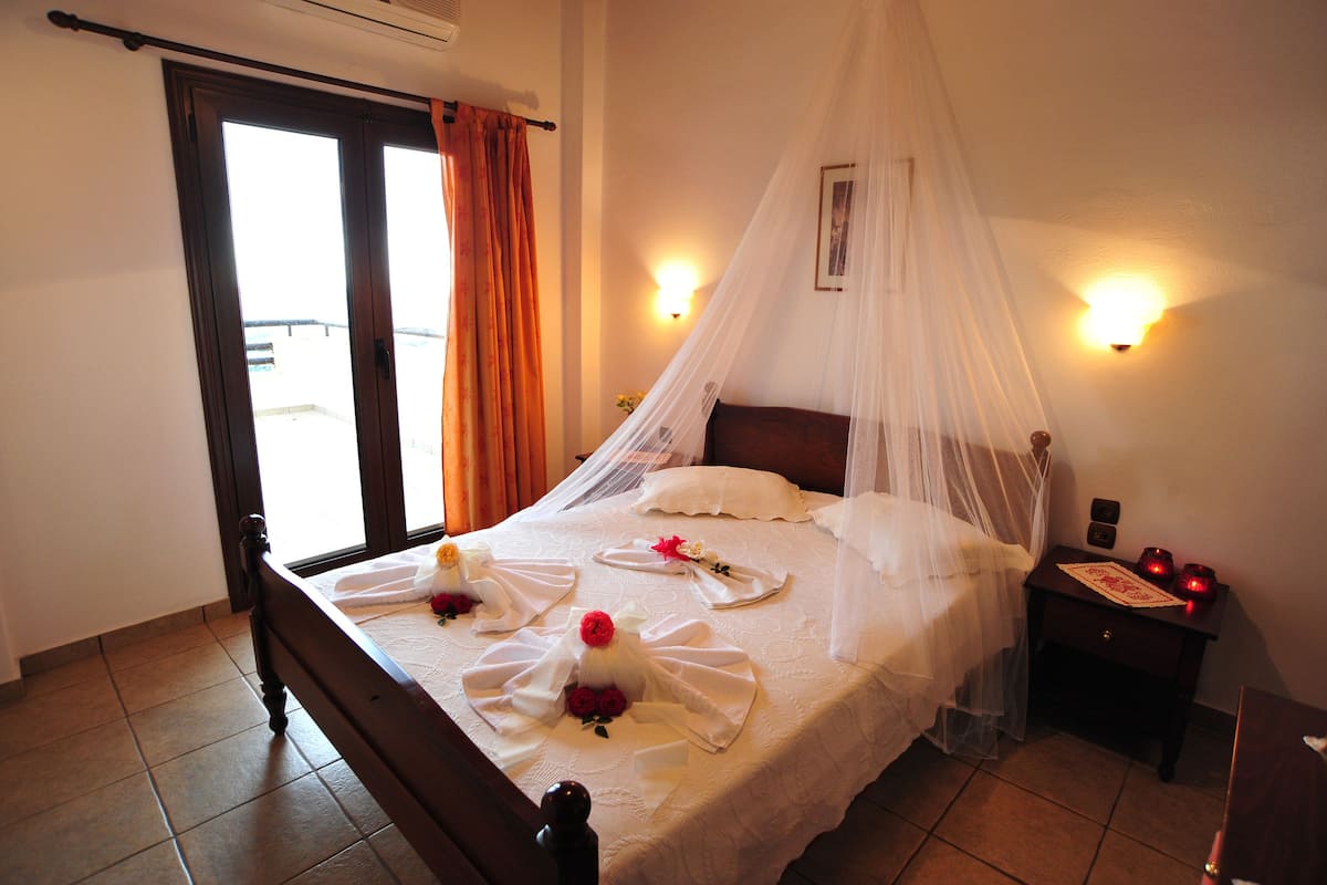 In-room safe, soundproofing, free cots/infant beds, free WiFi