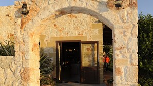 Unclassified image, 4 of 85, button - Kavousi Resort (Kissamos)