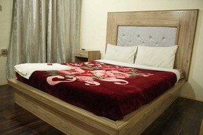 Deluxe Double Room, Balcony - Baltit Heritage Inn (Karimabad)