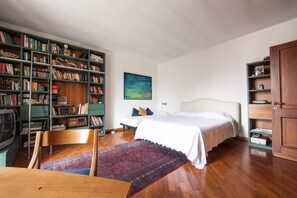 Minibar, free WiFi, bed sheets - La Gare (Magenta)
