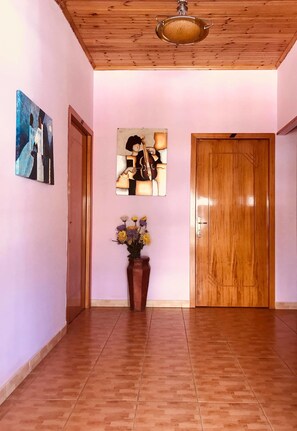 Interior - Gold Guest House & Bar (Përmet)