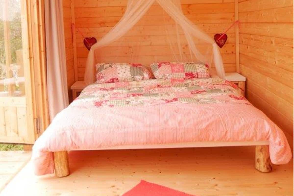 Casa rodante | Escritorio, insonorización, wifi gratis y ropa de cama