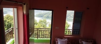 Begnas Yoga & Retreat