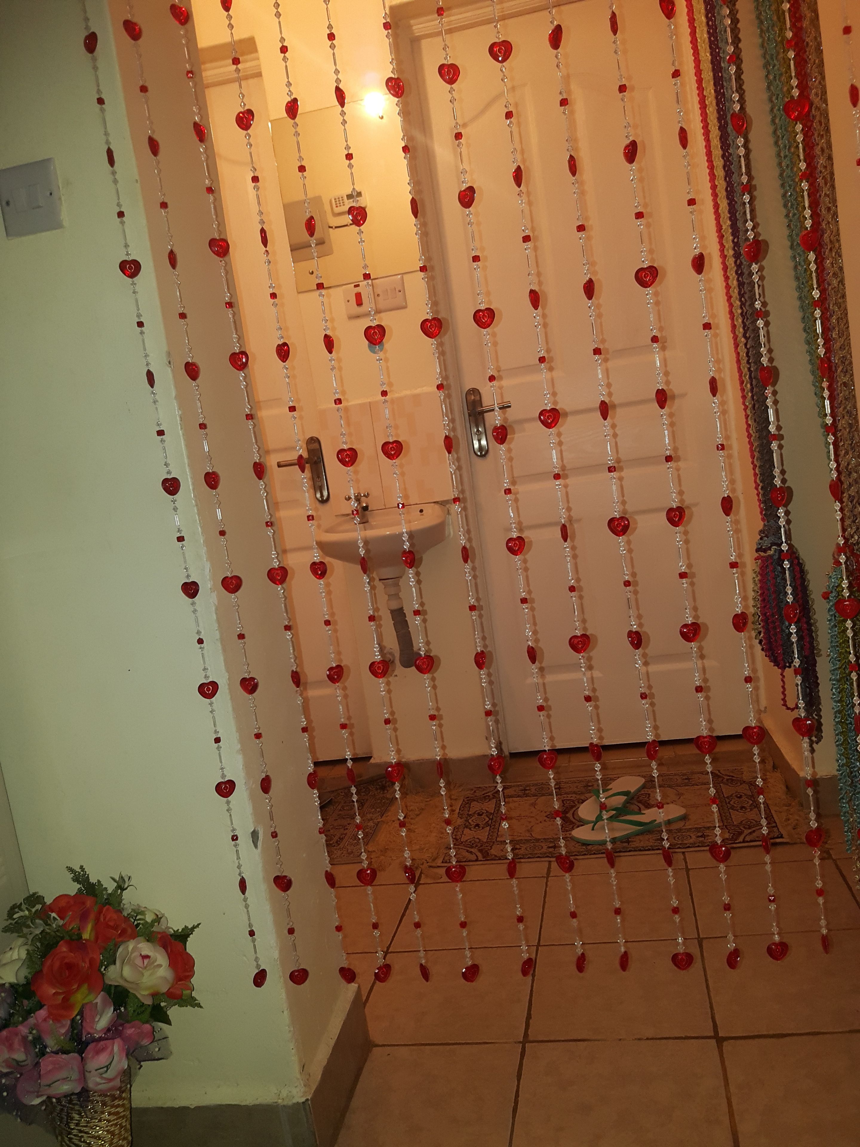 2 bedrooms, individually decorated, individually furnished