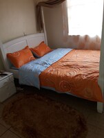 2 habitaciones, decoración personalizada y muebles diferentes 