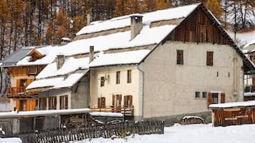 Esterni