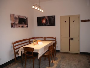 In-room dining - Gästehaus Alte Schmiede (Ascheberg)